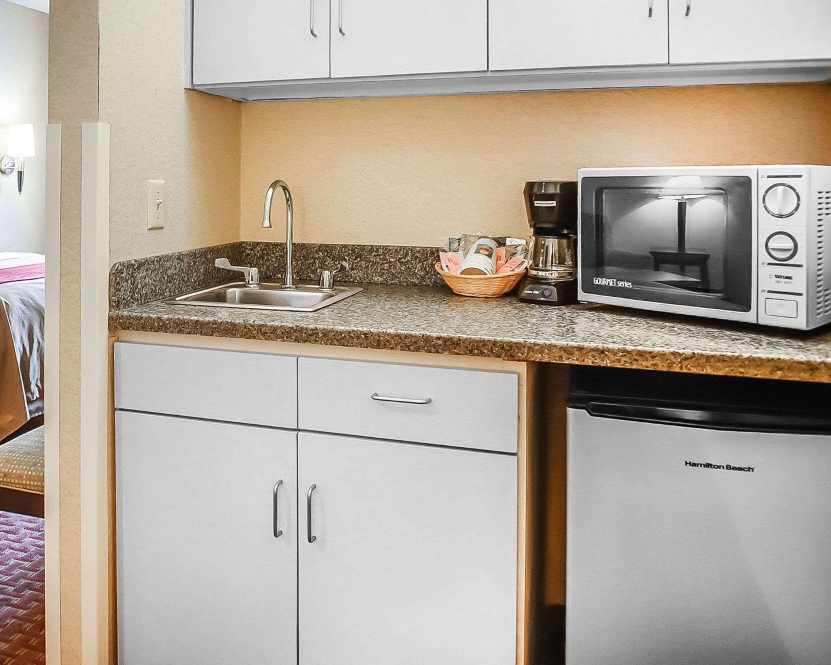Quality Inn & Suites Roswell Exterior foto
