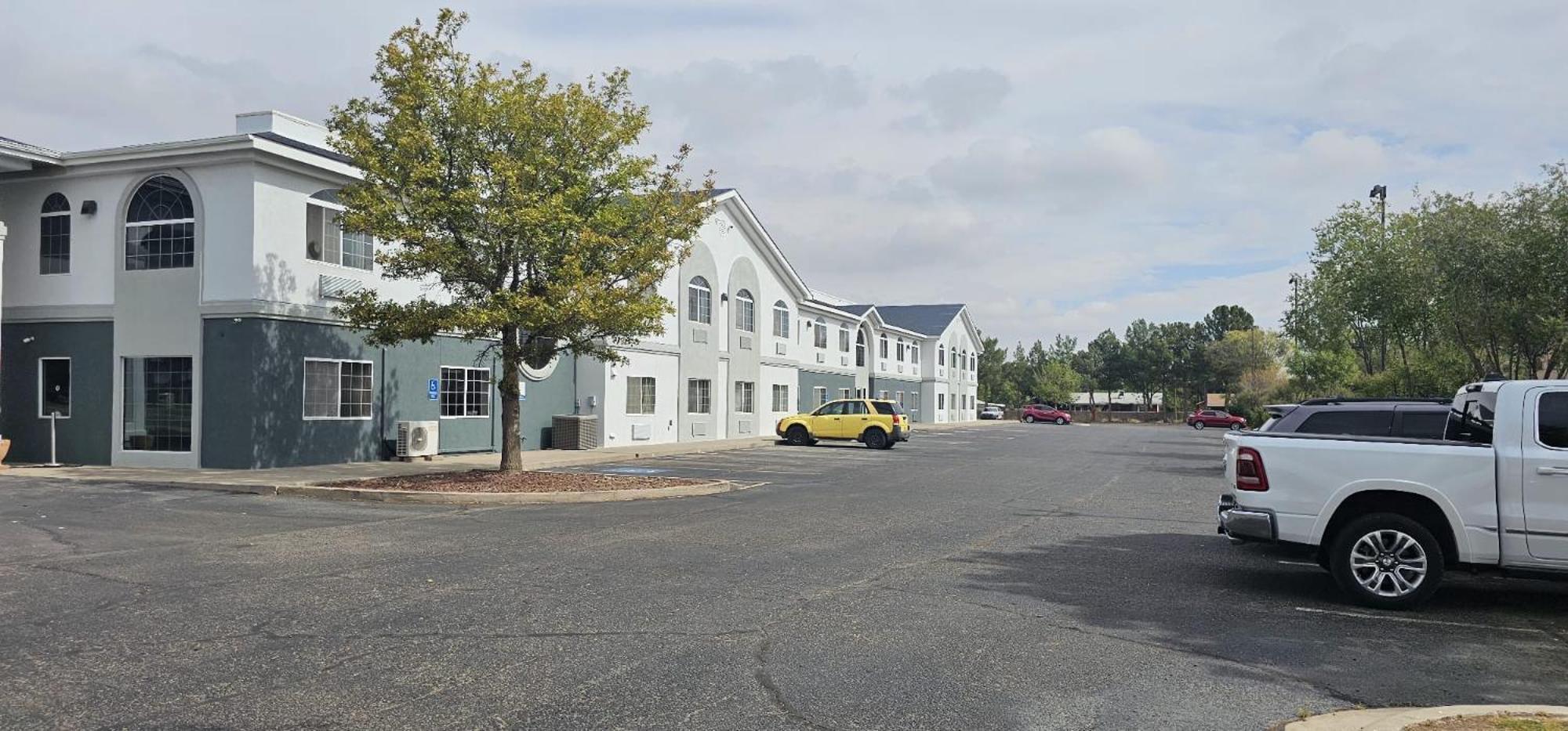 Quality Inn & Suites Roswell Exterior foto