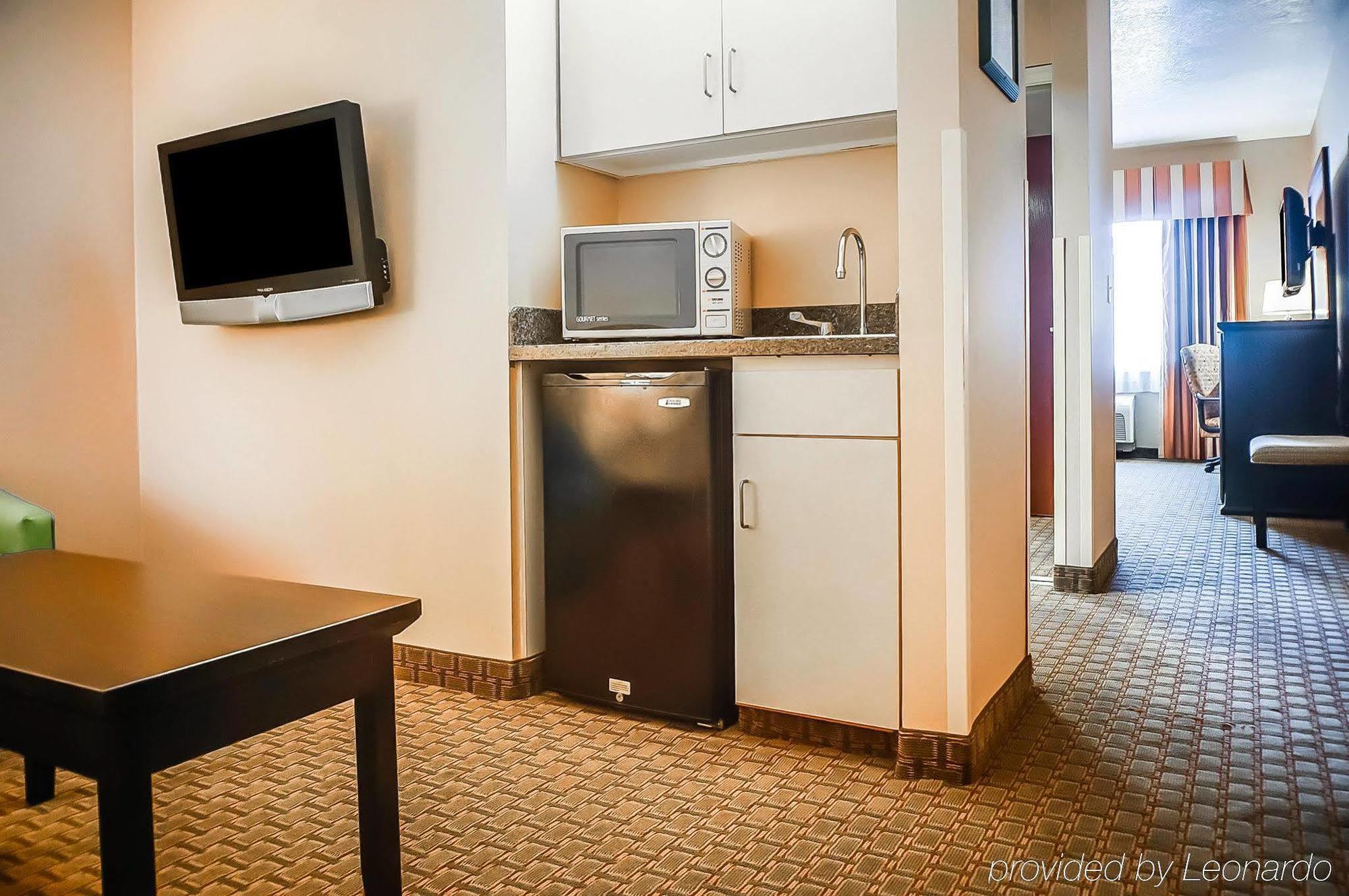 Quality Inn & Suites Roswell Exterior foto